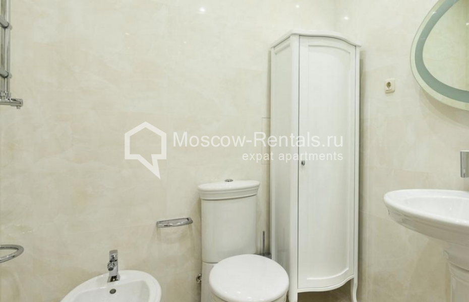 Photo #21 4-room (3 BR) apartment for <a href="http://moscow-rentals.ru/en/articles/long-term-rent" target="_blank">a long-term</a> rent
 in Russia, Moscow, Doglorukovskaya str, 6