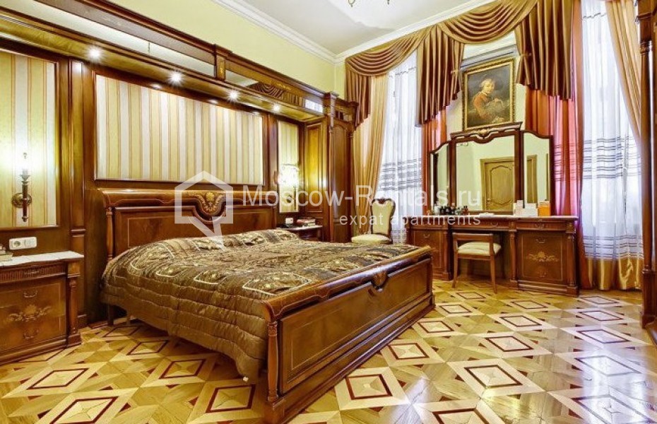 Photo #8 4-room (3 BR) apartment for <a href="http://moscow-rentals.ru/en/articles/long-term-rent" target="_blank">a long-term</a> rent
 in Russia, Moscow, Tverskaya str, 12 С 8