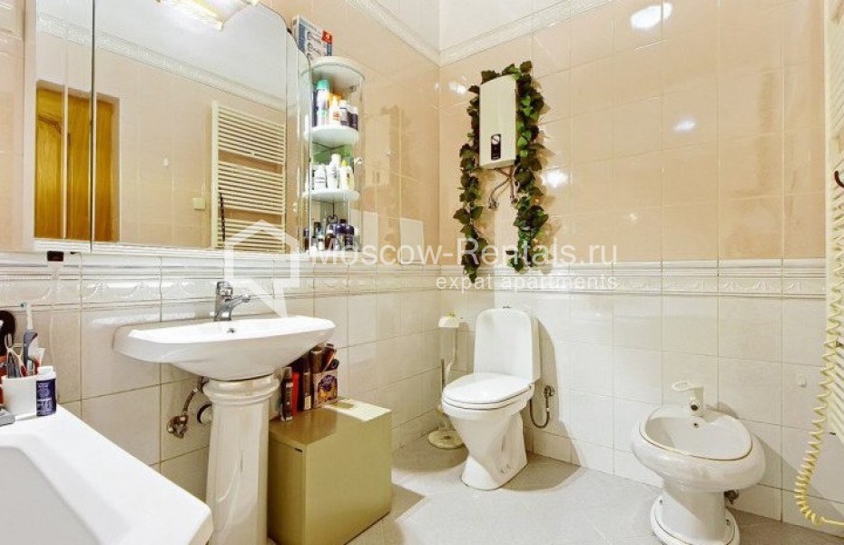 Photo #11 4-room (3 BR) apartment for <a href="http://moscow-rentals.ru/en/articles/long-term-rent" target="_blank">a long-term</a> rent
 in Russia, Moscow, Tverskaya str, 12 С 8