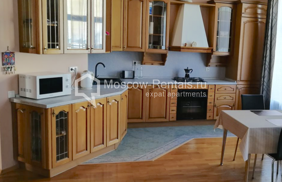Photo #8 4-room (3 BR) apartment for <a href="http://moscow-rentals.ru/en/articles/long-term-rent" target="_blank">a long-term</a> rent
 in Russia, Moscow, Degtyarnyi lane, 5 С 1