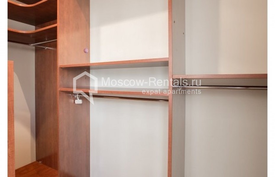 Photo #10 3-room (2 BR) apartment for <a href="http://moscow-rentals.ru/en/articles/long-term-rent" target="_blank">a long-term</a> rent
 in Russia, Moscow, 1st Kologvskyi lane, 14