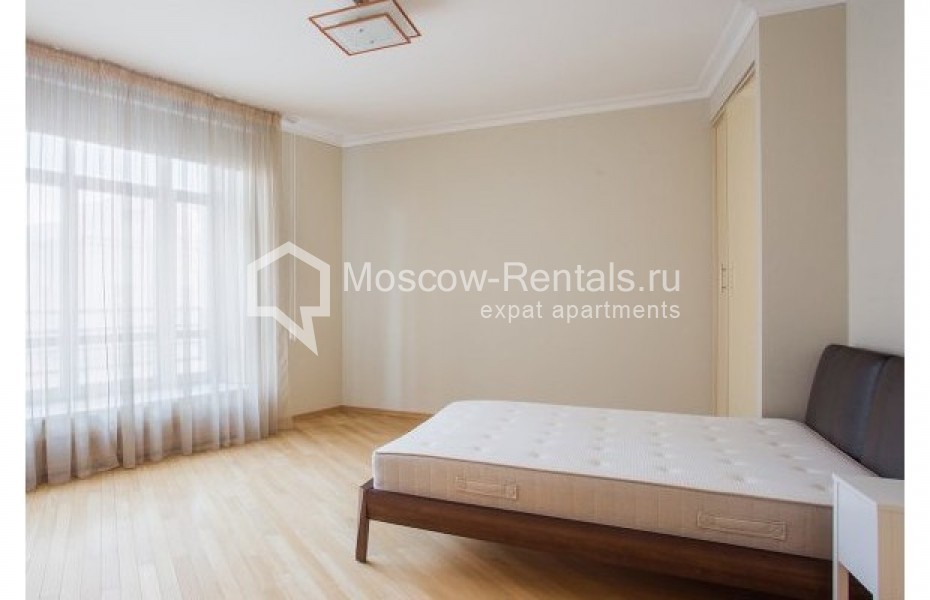 Photo #9 3-room (2 BR) apartment for <a href="http://moscow-rentals.ru/en/articles/long-term-rent" target="_blank">a long-term</a> rent
 in Russia, Moscow, 1st Kologvskyi lane, 14