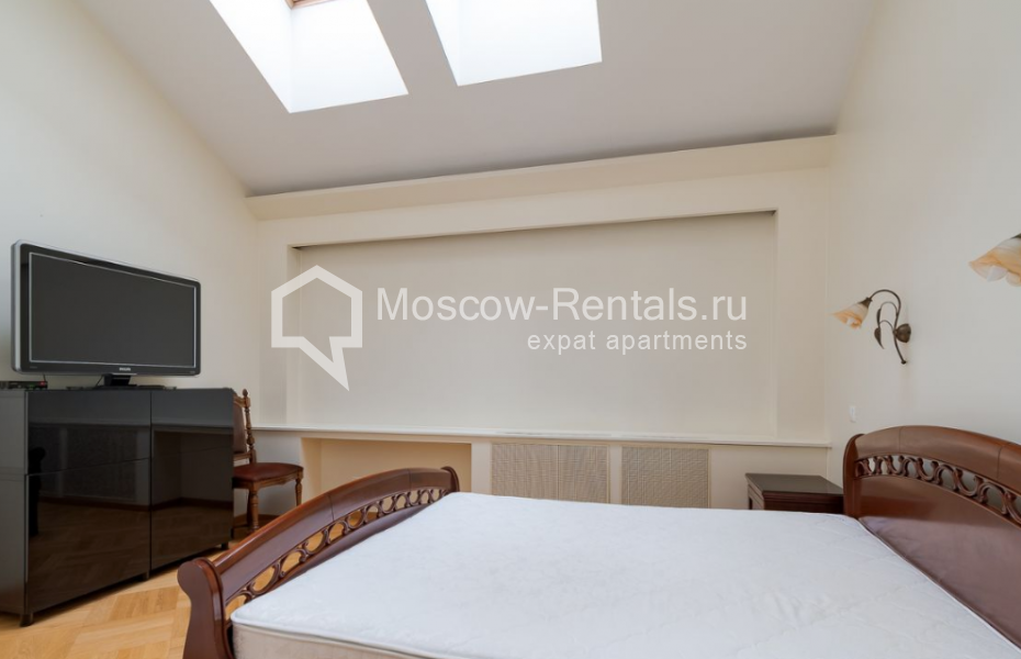 Photo #16 4-room (3 BR) apartment for <a href="http://moscow-rentals.ru/en/articles/long-term-rent" target="_blank">a long-term</a> rent
 in Russia, Moscow, Neglinnaya str, 18С1