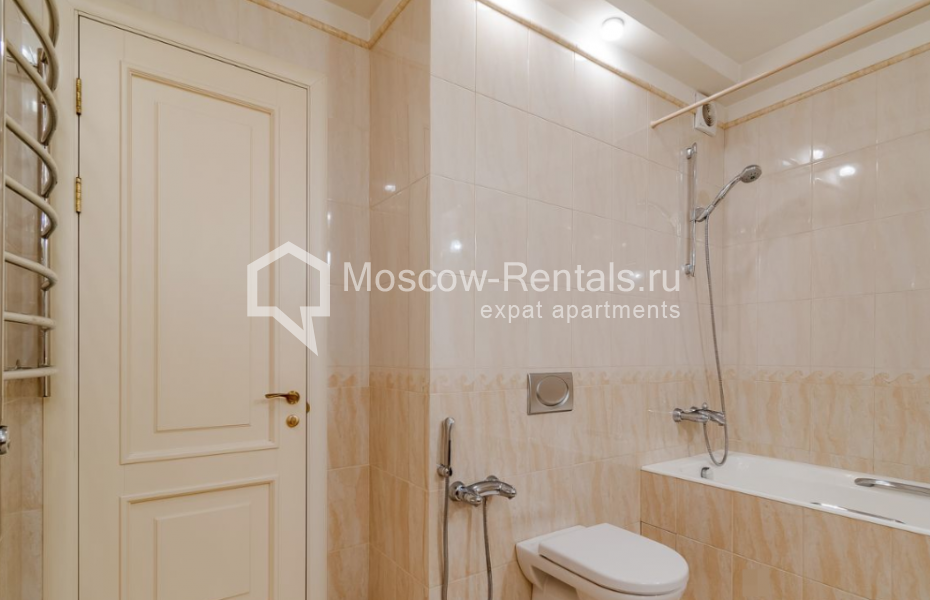 Photo #22 4-room (3 BR) apartment for <a href="http://moscow-rentals.ru/en/articles/long-term-rent" target="_blank">a long-term</a> rent
 in Russia, Moscow, Neglinnaya str, 18С1