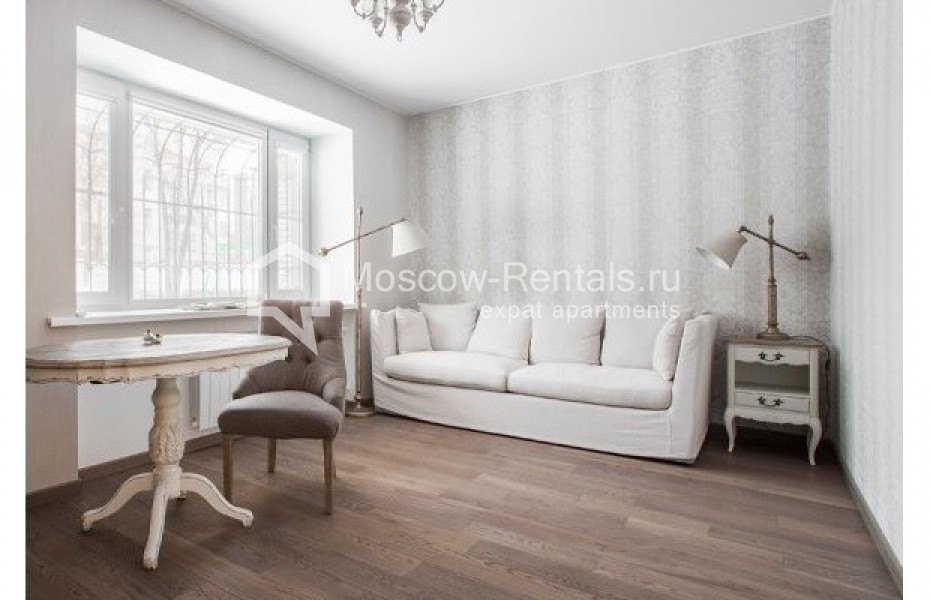 Photo #5 4-room (3 BR) apartment for <a href="http://moscow-rentals.ru/en/articles/long-term-rent" target="_blank">a long-term</a> rent
 in Russia, Moscow, Leontievskyi lane, 15