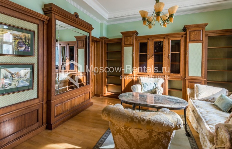 Photo #7 7-room (6 BR) apartment for <a href="http://moscow-rentals.ru/en/articles/long-term-rent" target="_blank">a long-term</a> rent
 in Russia, Moscow, Michurinskyi prospect, 29