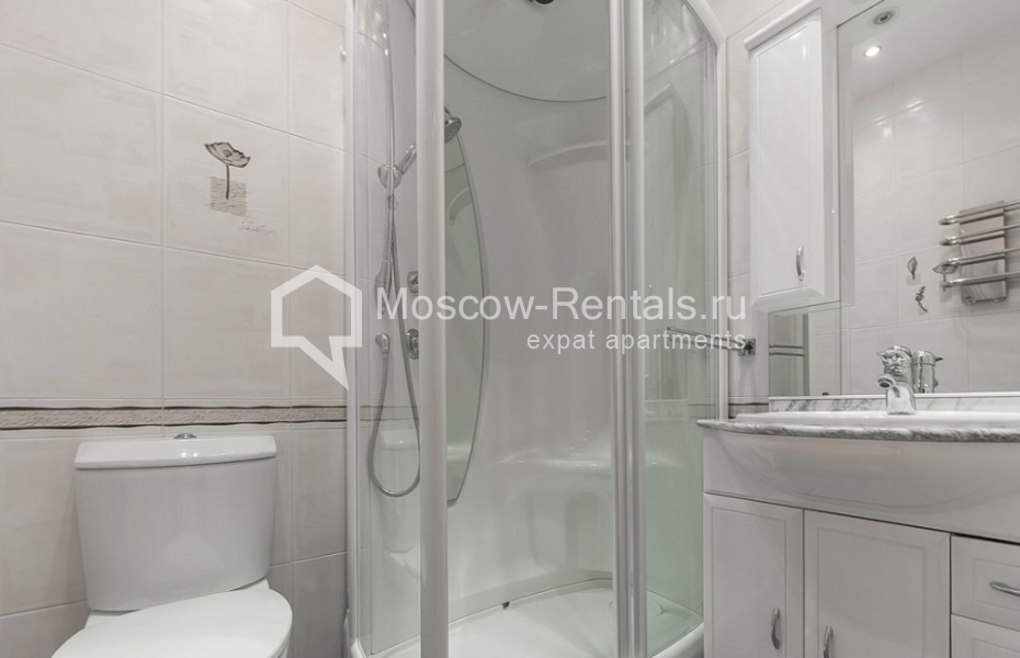 Photo #14 4-room (3 BR) apartment for <a href="http://moscow-rentals.ru/en/articles/long-term-rent" target="_blank">a long-term</a> rent
 in Russia, Moscow, Leninskyi prosp, 106 К 1