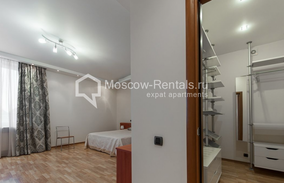 Photo #12 4-room (3 BR) apartment for <a href="http://moscow-rentals.ru/en/articles/long-term-rent" target="_blank">a long-term</a> rent
 in Russia, Moscow, Leninskyi prosp, 106 К 1