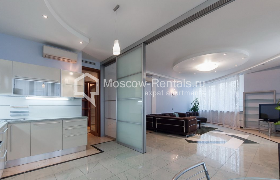 Photo #2 4-room (3 BR) apartment for <a href="http://moscow-rentals.ru/en/articles/long-term-rent" target="_blank">a long-term</a> rent
 in Russia, Moscow, Leninskyi prosp, 106 К 1