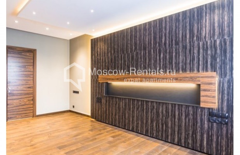 Photo #11 4-room (3 BR) apartment for <a href="http://moscow-rentals.ru/en/articles/long-term-rent" target="_blank">a long-term</a> rent
 in Russia, Moscow, Leninskyi prospect, 103