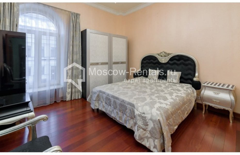 Photo #7 4-room (3 BR) apartment for <a href="http://moscow-rentals.ru/en/articles/long-term-rent" target="_blank">a long-term</a> rent
 in Russia, Moscow, Arbat str, 32