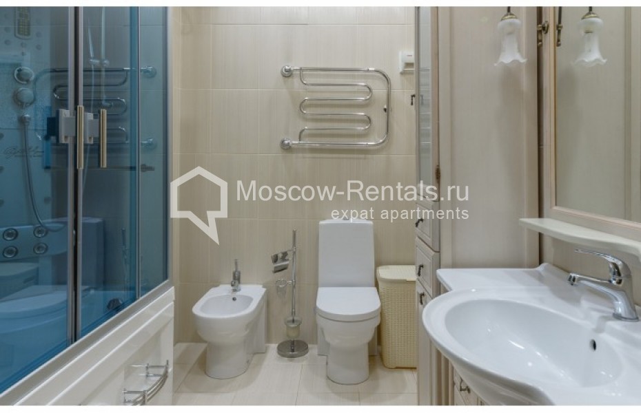 Photo #11 4-room (3 BR) apartment for <a href="http://moscow-rentals.ru/en/articles/long-term-rent" target="_blank">a long-term</a> rent
 in Russia, Moscow, Arbat str, 32