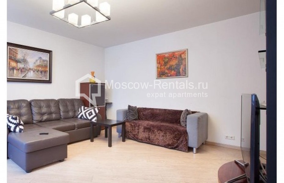 Photo #3 3-room (2 BR) apartment for <a href="http://moscow-rentals.ru/en/articles/long-term-rent" target="_blank">a long-term</a> rent
 in Russia, Moscow, Petrovka, 24С2