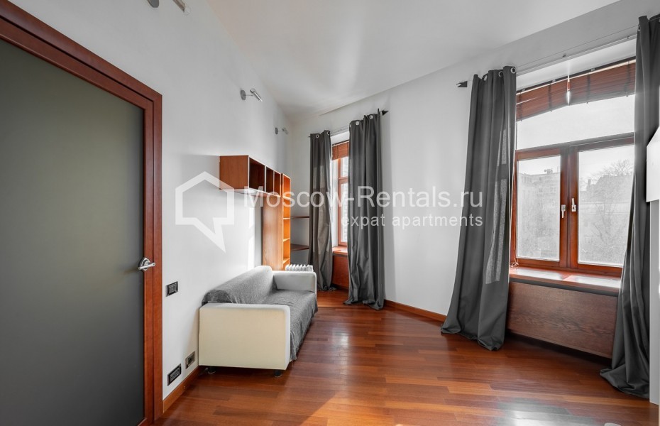 Photo #12 4-room (3 BR) apartment for <a href="http://moscow-rentals.ru/en/articles/long-term-rent" target="_blank">a long-term</a> rent
 in Russia, Moscow, Zhukovskogo str, 9