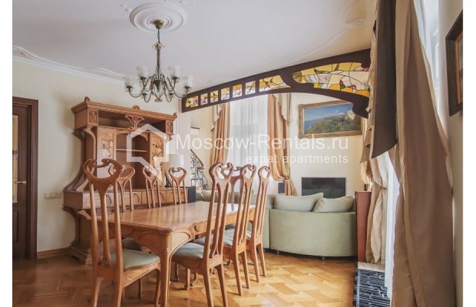 Photo #3 4-room (3 BR) apartment for <a href="http://moscow-rentals.ru/en/articles/long-term-rent" target="_blank">a long-term</a> rent
 in Russia, Moscow, Pozharskyi lane, 11