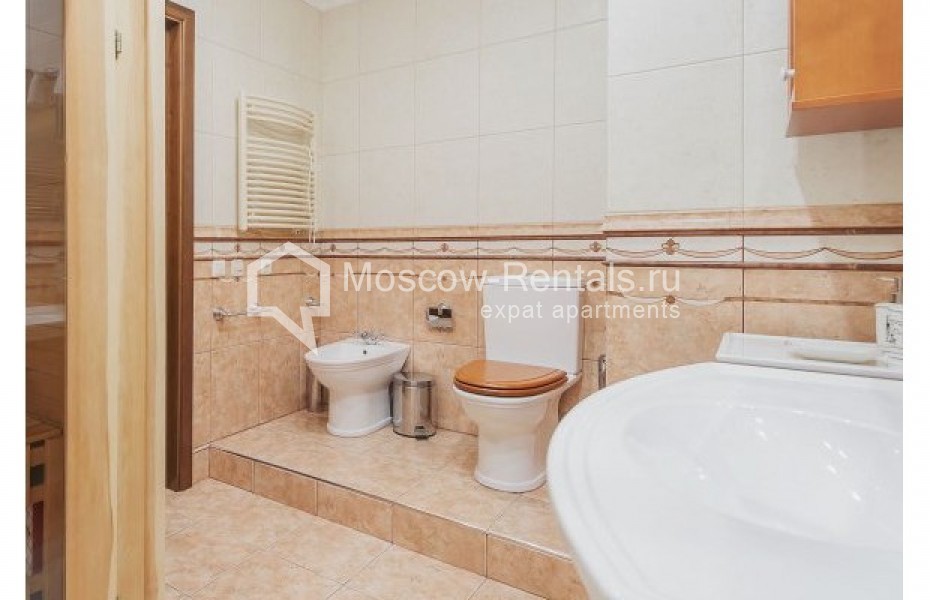 Photo #15 4-room (3 BR) apartment for <a href="http://moscow-rentals.ru/en/articles/long-term-rent" target="_blank">a long-term</a> rent
 in Russia, Moscow, Pozharskyi lane, 11