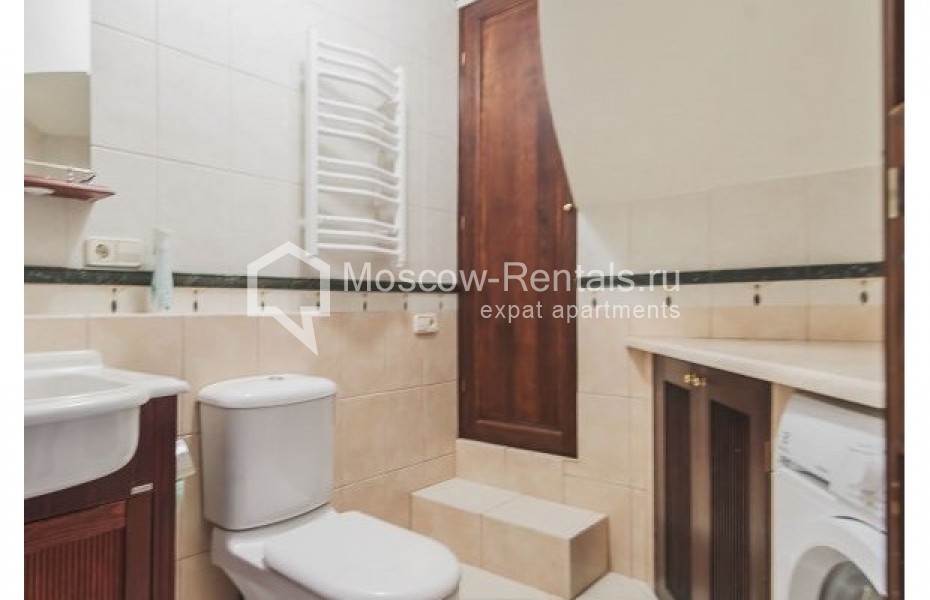 Photo #17 4-room (3 BR) apartment for <a href="http://moscow-rentals.ru/en/articles/long-term-rent" target="_blank">a long-term</a> rent
 in Russia, Moscow, Pozharskyi lane, 11