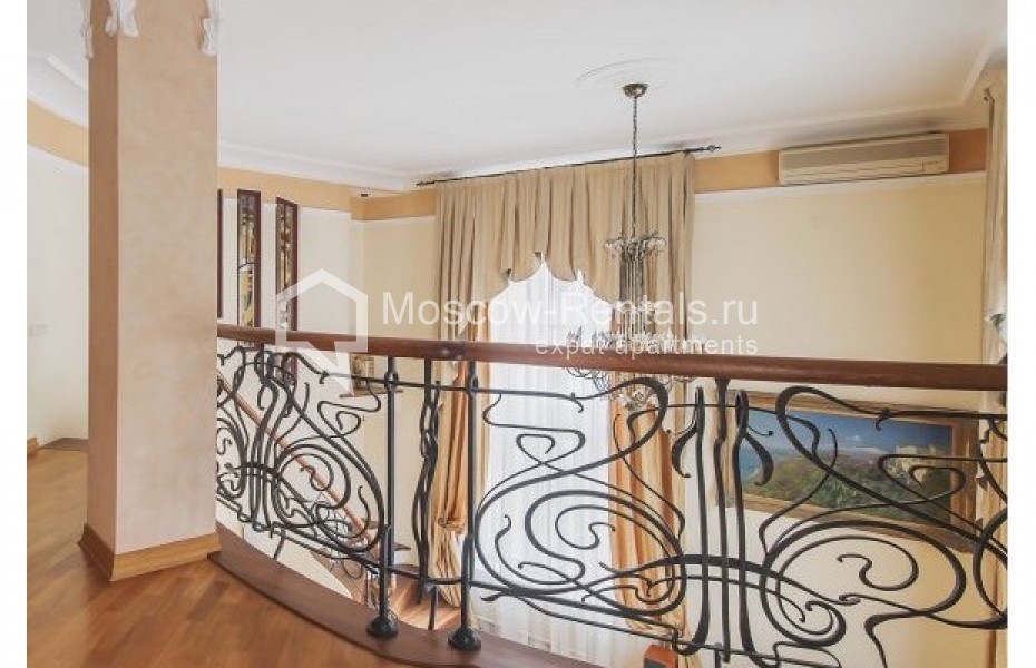 Photo #14 4-room (3 BR) apartment for <a href="http://moscow-rentals.ru/en/articles/long-term-rent" target="_blank">a long-term</a> rent
 in Russia, Moscow, Pozharskyi lane, 11