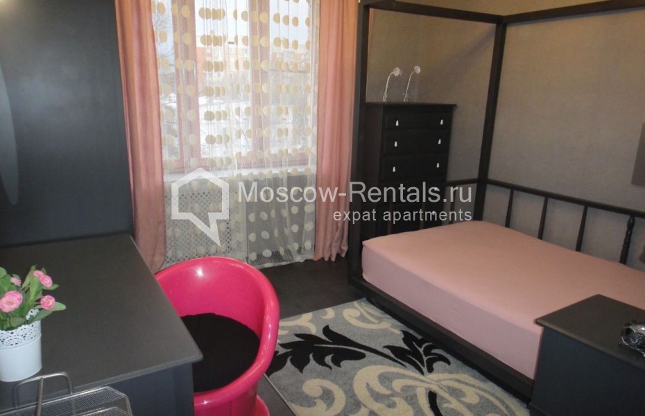 Photo #13 3-room (2 BR) apartment for <a href="http://moscow-rentals.ru/en/articles/long-term-rent" target="_blank">a long-term</a> rent
 in Russia, Moscow, Kravchenko str, 12