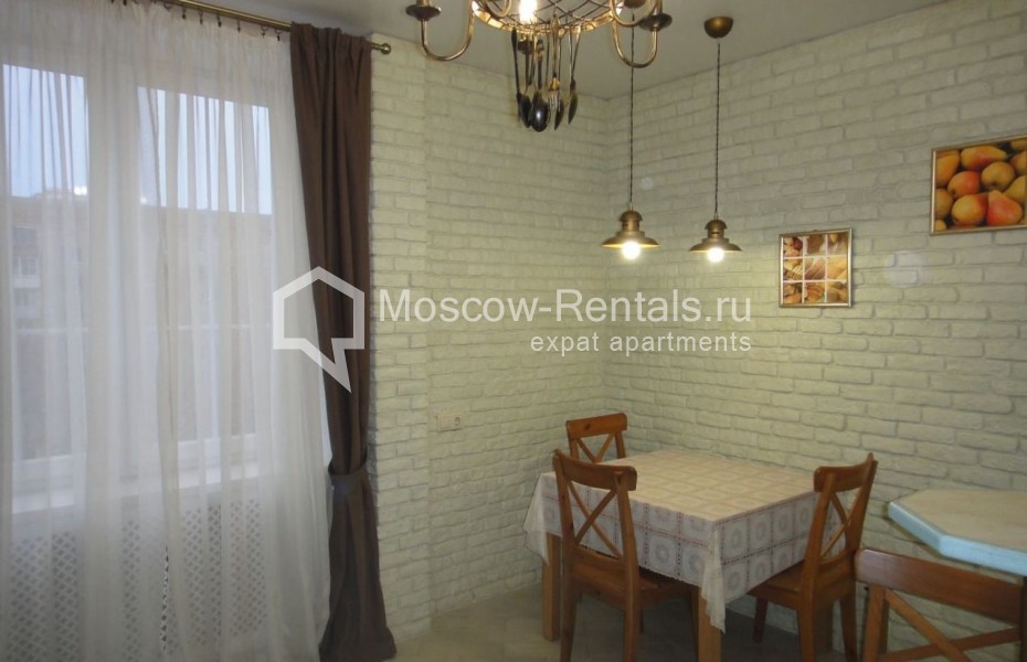 Photo #3 3-room (2 BR) apartment for <a href="http://moscow-rentals.ru/en/articles/long-term-rent" target="_blank">a long-term</a> rent
 in Russia, Moscow, Kravchenko str, 12
