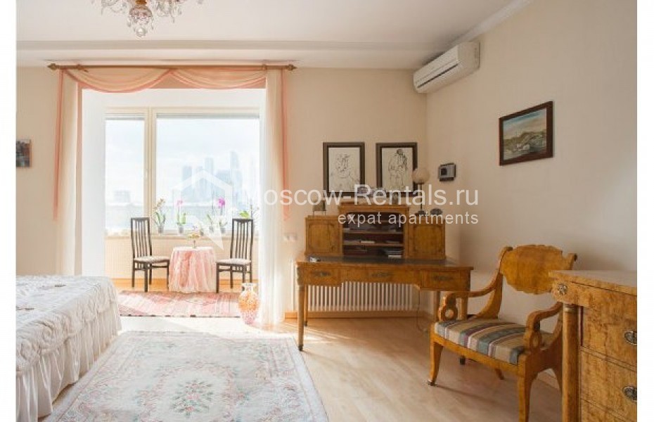 Photo #4 5-room (4 BR) apartment for <a href="http://moscow-rentals.ru/en/articles/long-term-rent" target="_blank">a long-term</a> rent
 in Russia, Moscow, Savvinskaya emb., 7С3