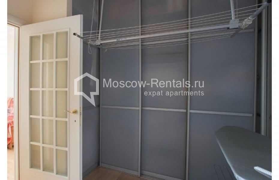 Photo #8 5-room (4 BR) apartment for <a href="http://moscow-rentals.ru/en/articles/long-term-rent" target="_blank">a long-term</a> rent
 in Russia, Moscow, Savvinskaya emb., 7С3