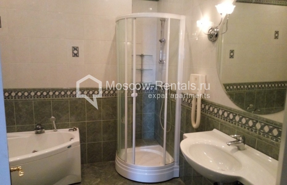 Photo #12 4-room (3 BR) apartment for <a href="http://moscow-rentals.ru/en/articles/long-term-rent" target="_blank">a long-term</a> rent
 in Russia, Moscow, Malaya Dmitrovka str, 29 С 1