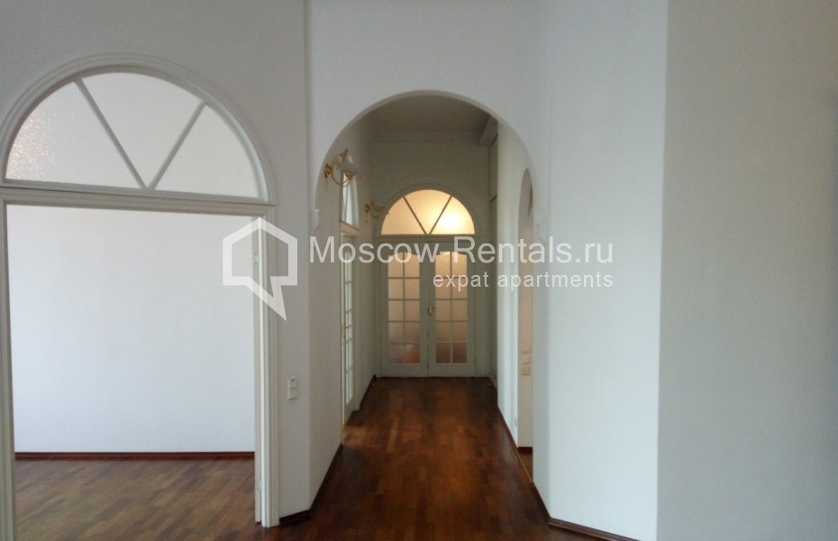 Photo #4 4-room (3 BR) apartment for <a href="http://moscow-rentals.ru/en/articles/long-term-rent" target="_blank">a long-term</a> rent
 in Russia, Moscow, Malaya Dmitrovka str, 29 С 1