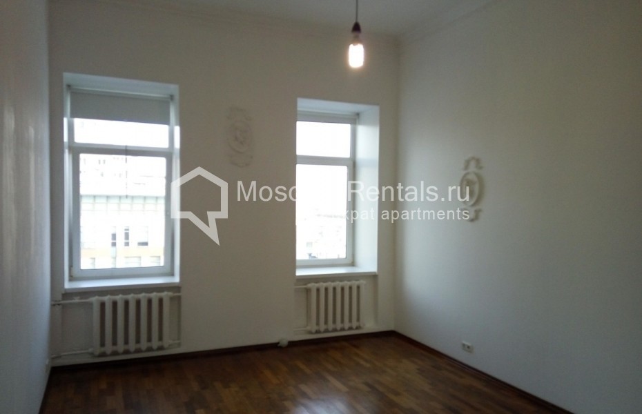 Photo #6 4-room (3 BR) apartment for <a href="http://moscow-rentals.ru/en/articles/long-term-rent" target="_blank">a long-term</a> rent
 in Russia, Moscow, Malaya Dmitrovka str, 29 С 1