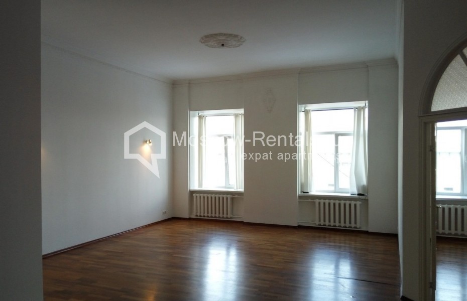 Photo #7 4-room (3 BR) apartment for <a href="http://moscow-rentals.ru/en/articles/long-term-rent" target="_blank">a long-term</a> rent
 in Russia, Moscow, Malaya Dmitrovka str, 29 С 1