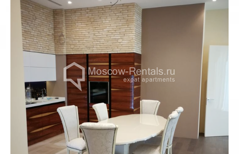 Photo #2 3-room (2 BR) apartment for <a href="http://moscow-rentals.ru/en/articles/long-term-rent" target="_blank">a long-term</a> rent
 in Russia, Moscow, Tsvetnoi blv, 2