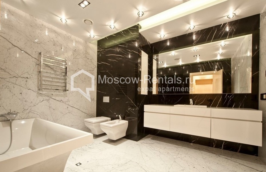 Photo #7 3-room (2 BR) apartment for <a href="http://moscow-rentals.ru/en/articles/long-term-rent" target="_blank">a long-term</a> rent
 in Russia, Moscow, B. Gruzinskaya str, 69