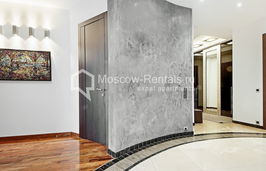 Photo #10 4-room (3 BR) apartment for <a href="http://moscow-rentals.ru/en/articles/long-term-rent" target="_blank">a long-term</a> rent
 in Russia, Moscow, Skatertnyi lane, 18