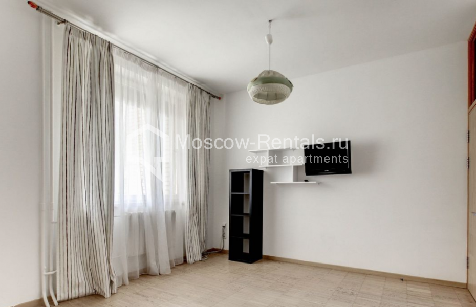 Photo #9 4-room (3 BR) apartment for <a href="http://moscow-rentals.ru/en/articles/long-term-rent" target="_blank">a long-term</a> rent
 in Russia, Moscow, Udaltsova str, 69