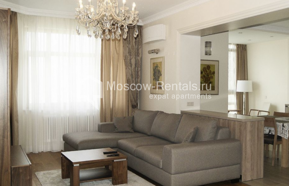 Photo #1 4-room (3 BR) apartment for <a href="http://moscow-rentals.ru/en/articles/long-term-rent" target="_blank">a long-term</a> rent
 in Russia, Moscow, Lomonosovskyi prosp, 25 к 3