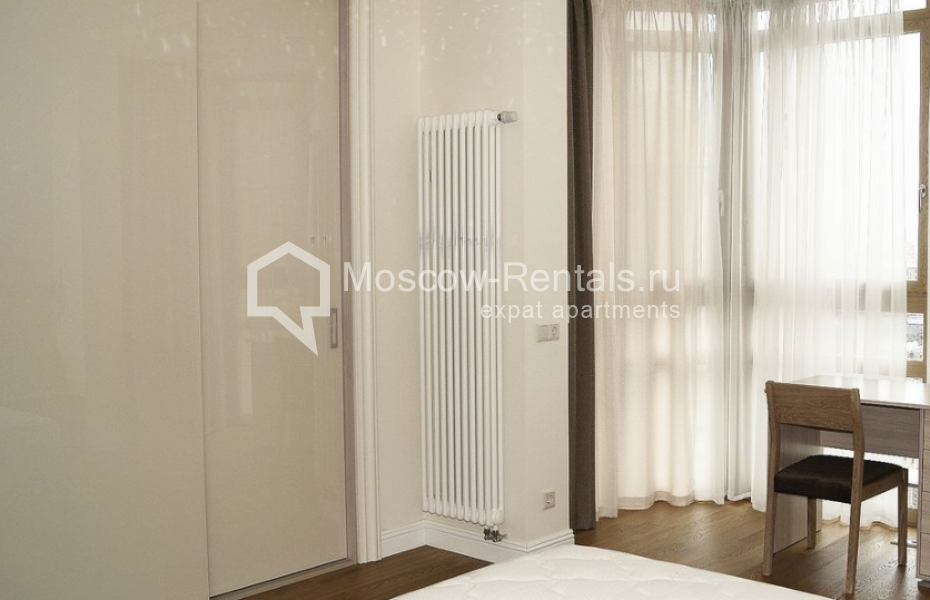 Photo #15 4-room (3 BR) apartment for <a href="http://moscow-rentals.ru/en/articles/long-term-rent" target="_blank">a long-term</a> rent
 in Russia, Moscow, Lomonosovskyi prosp, 25 к 3