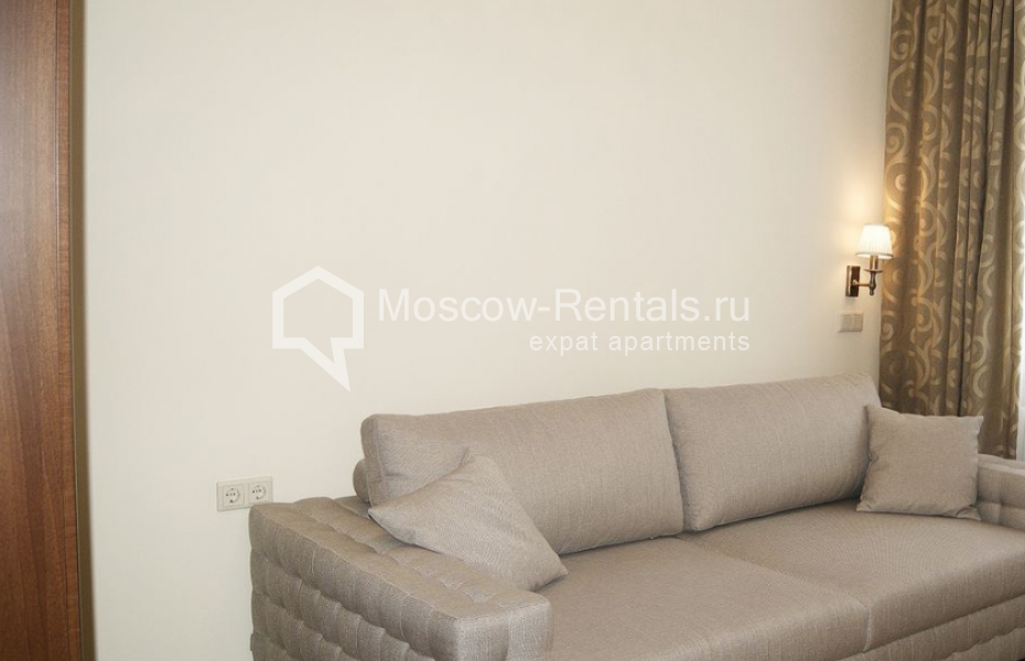 Photo #16 4-room (3 BR) apartment for <a href="http://moscow-rentals.ru/en/articles/long-term-rent" target="_blank">a long-term</a> rent
 in Russia, Moscow, Lomonosovskyi prosp, 25 к 3