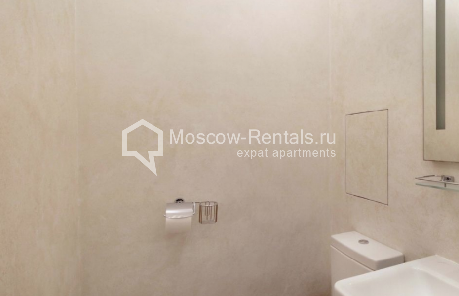 Photo #9 4-room (3 BR) apartment for <a href="http://moscow-rentals.ru/en/articles/long-term-rent" target="_blank">a long-term</a> rent
 in Russia, Moscow, Lomonosovskyi prosp, 25к3