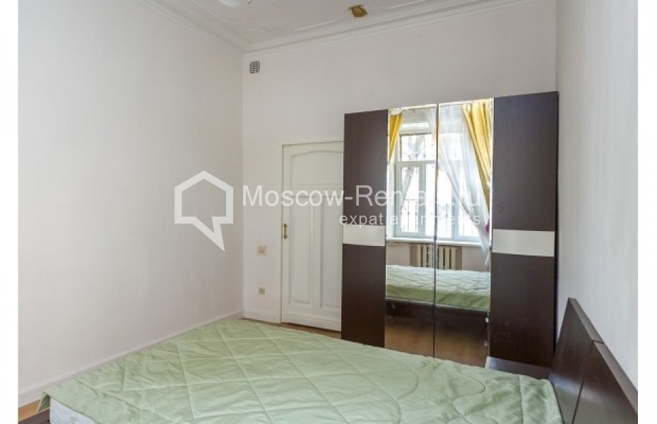 Photo #8 4-room (3 BR) apartment for <a href="http://moscow-rentals.ru/en/articles/long-term-rent" target="_blank">a long-term</a> rent
 in Russia, Moscow, B. Kharitonievskyi lane, 20/2