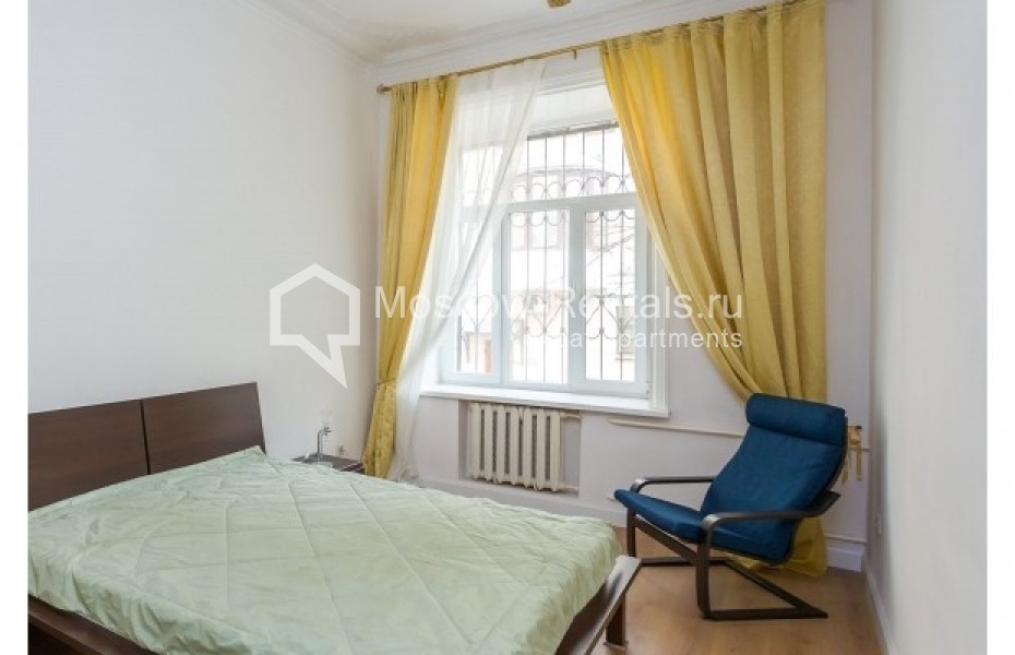 Photo #9 4-room (3 BR) apartment for <a href="http://moscow-rentals.ru/en/articles/long-term-rent" target="_blank">a long-term</a> rent
 in Russia, Moscow, B. Kharitonievskyi lane, 20/2