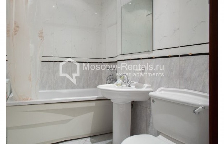Photo #12 3-room (2 BR) apartment for <a href="http://moscow-rentals.ru/en/articles/long-term-rent" target="_blank">a long-term</a> rent
 in Russia, Moscow, Shabolovka str, 10к1