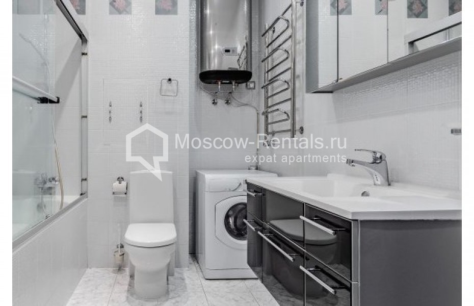 Photo #13 3-room (2 BR) apartment for <a href="http://moscow-rentals.ru/en/articles/long-term-rent" target="_blank">a long-term</a> rent
 in Russia, Moscow, Shabolovka str, 10к1