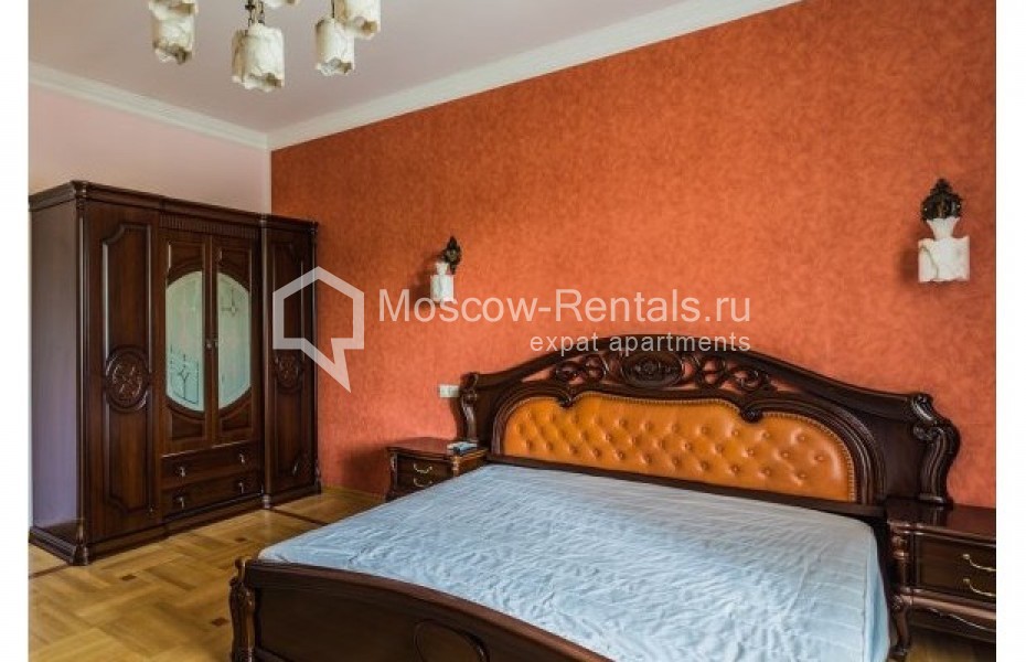 Photo #6 3-room (2 BR) apartment for <a href="http://moscow-rentals.ru/en/articles/long-term-rent" target="_blank">a long-term</a> rent
 in Russia, Moscow, Architectora Vlasova str, 18