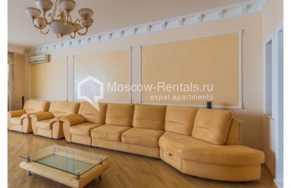 Photo #3 3-room (2 BR) apartment for <a href="http://moscow-rentals.ru/en/articles/long-term-rent" target="_blank">a long-term</a> rent
 in Russia, Moscow, Architectora Vlasova str, 18