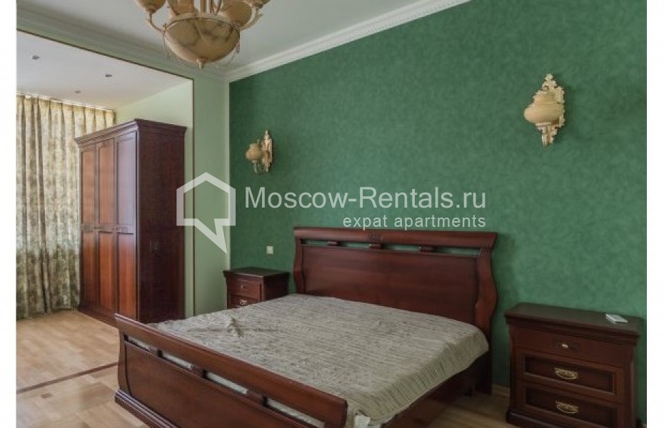 Photo #8 3-room (2 BR) apartment for <a href="http://moscow-rentals.ru/en/articles/long-term-rent" target="_blank">a long-term</a> rent
 in Russia, Moscow, Architectora Vlasova str, 18
