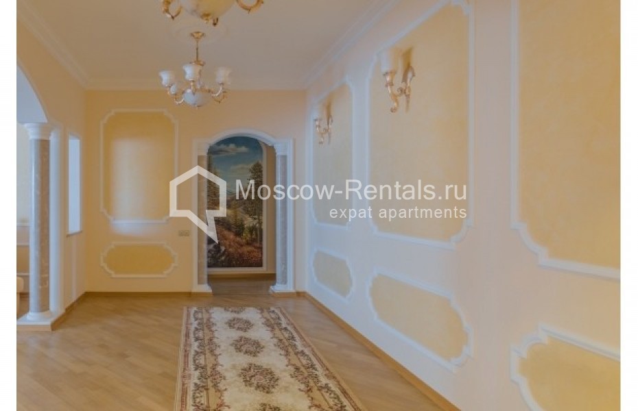 Photo #13 3-room (2 BR) apartment for <a href="http://moscow-rentals.ru/en/articles/long-term-rent" target="_blank">a long-term</a> rent
 in Russia, Moscow, Architectora Vlasova str, 18
