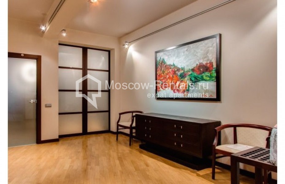 Photo #1 3-room (2 BR) apartment for <a href="http://moscow-rentals.ru/en/articles/long-term-rent" target="_blank">a long-term</a> rent
 in Russia, Moscow, Fersmana str, 11