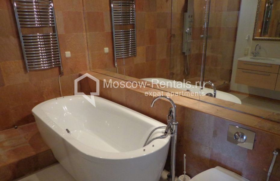 Photo #4 3-room (2 BR) apartment for <a href="http://moscow-rentals.ru/en/articles/long-term-rent" target="_blank">a long-term</a> rent
 in Russia, Moscow, Vorontsovskie prudy str, 3