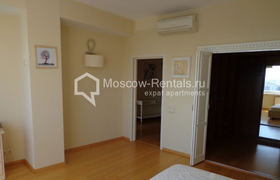 Photo #8 3-room (2 BR) apartment for <a href="http://moscow-rentals.ru/en/articles/long-term-rent" target="_blank">a long-term</a> rent
 in Russia, Moscow, Vorontsovskie prudy str, 3