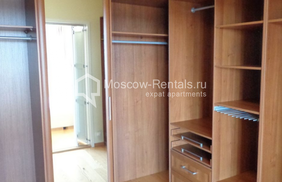 Photo #11 3-room (2 BR) apartment for <a href="http://moscow-rentals.ru/en/articles/long-term-rent" target="_blank">a long-term</a> rent
 in Russia, Moscow, Vorontsovskie prudy str, 3
